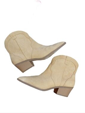 Lane Bryant Size 12 Wide Beige Suede Western Ankle Boots Women's Tan Booties
